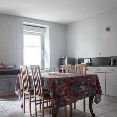 Logis Des Chouans Apartamento Les Landes-Genusson Exterior foto