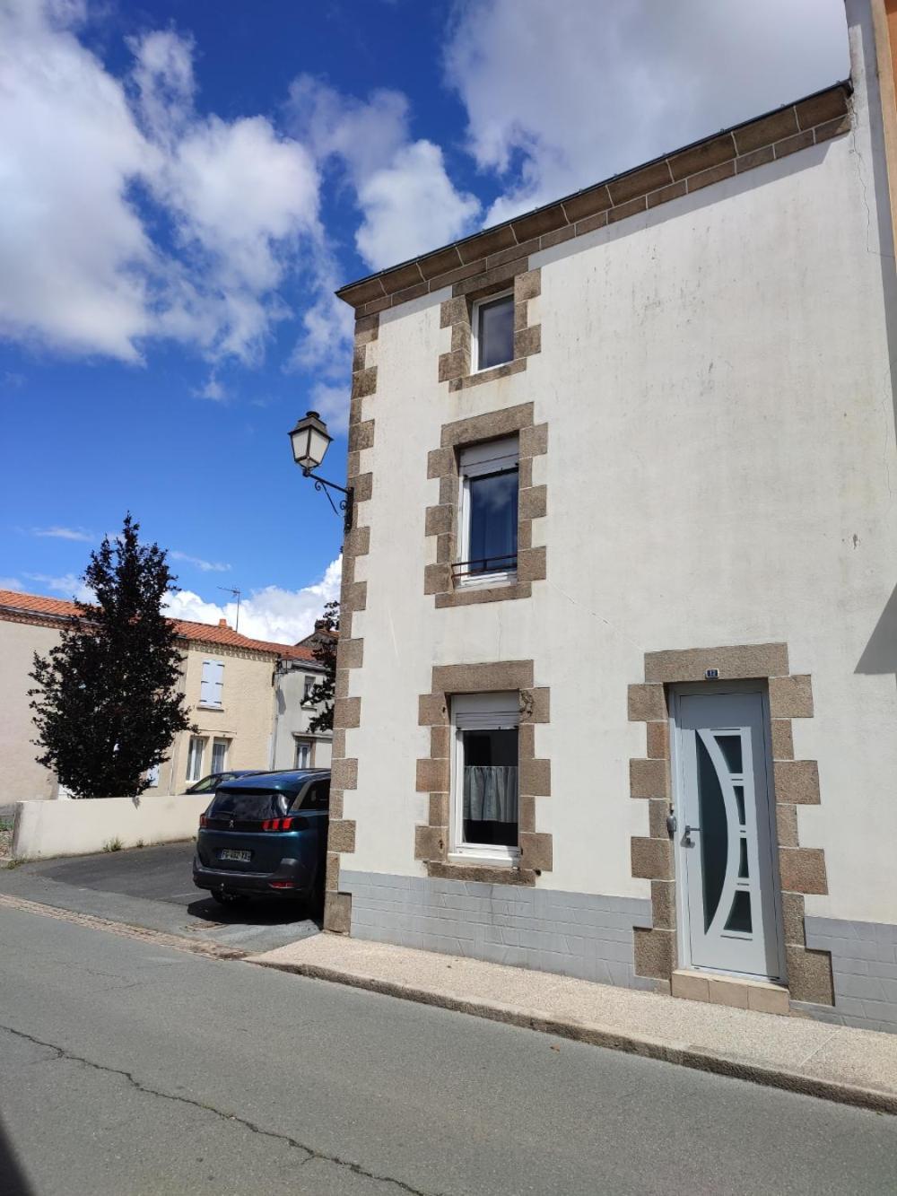 Logis Des Chouans Apartamento Les Landes-Genusson Exterior foto